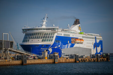 Vasarā ar tādu braucām uz Helsinkiem.